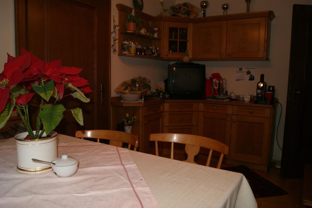 Gaestehaus Ferienwohnungen Lackner Rennweg am Katschberg ภายนอก รูปภาพ