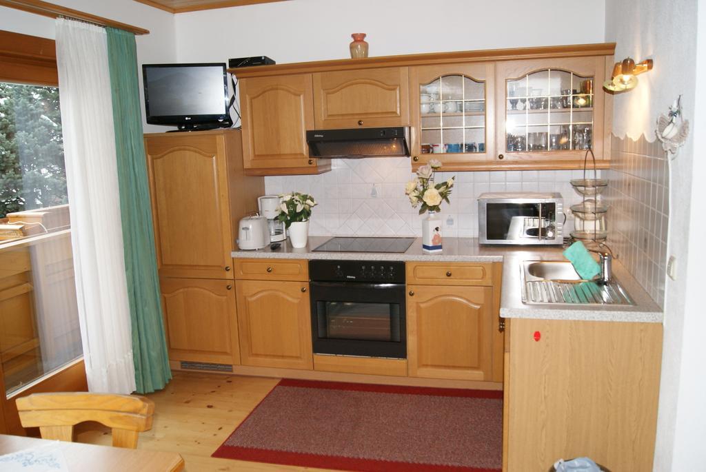 Gaestehaus Ferienwohnungen Lackner Rennweg am Katschberg ห้อง รูปภาพ